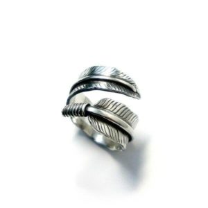 手彫りフェザーシルバーリング 燻し仕上げ/オリジナルシルバーアクセサリー