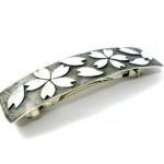 桜の花びら模様のバレッタ/オーダーメイドヘアアクセサリー