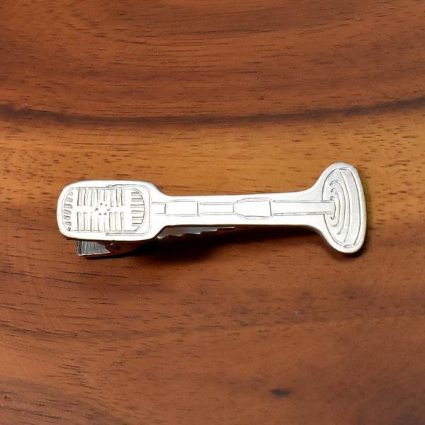 レトロマイクのネクタイピン画像１/オーダーメイドシルバーアクセサリー
