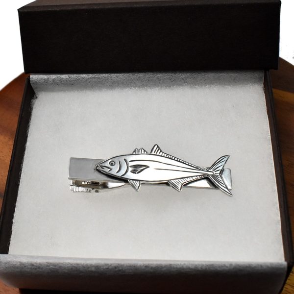 魚モチーフのネクタイピン – オーダーメイドシルバーアクセサリー工房Ankh